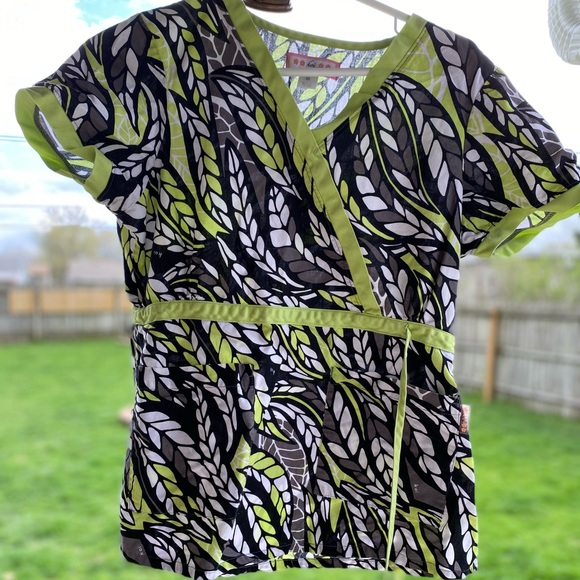 Koi scrub top